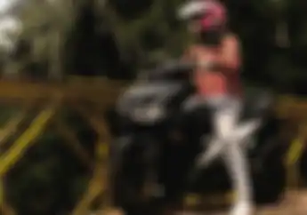 Waduh, Lady Biker Ini Bilang Yamaha Aerox Enggak Cocok Buat Perempuan, Kok Bisa?