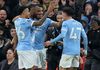 Hasil Liga Inggris - Foden Cetak 2 Asis, Man City Tinggal -2 dari Arsenal