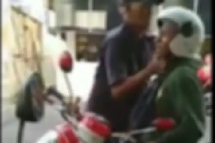 Pemotor terlibat keributan dengan satpam pabrik di Solo, Jateng.
