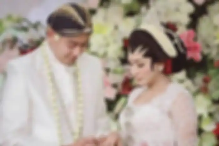 Tata Janeeta dan Raden Brotoseno
