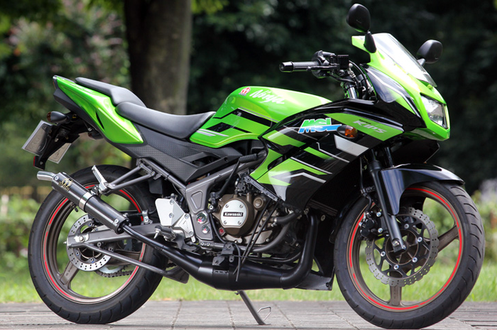 Gambar ilustrasi. Wow, Motor 2-Tak Kawasaki Ninja 150 RR 2014 Harga Bekasnya Melambung Sampai Rp 50 Juta 
