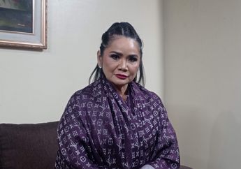 Vina Panduwinata Kolaborasi dengan Desainer di Indonesian Fashion Week 2023, Bawakan Lagu Terbaru