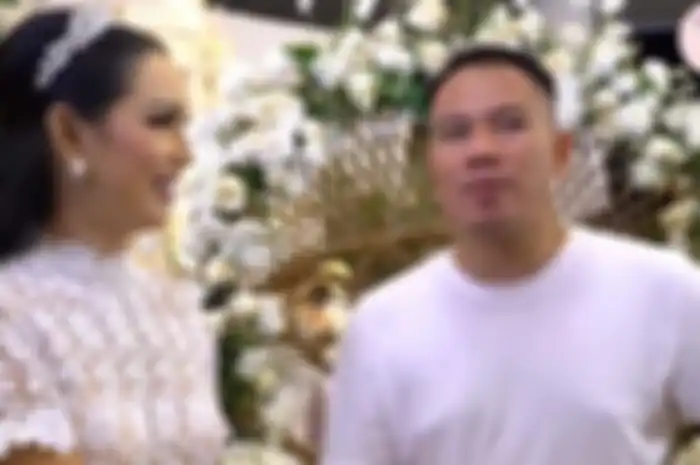 Kalina Ocktaranny blak-blakan akui dinikahi Vicky Prasetyo demi konten
