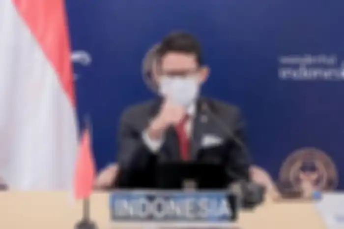 Menteri Pariwisata dan Ekonomi Kreatif, Sandiaga Uno, memberikan penjelasan terkait dengan larangan sewa motor bagi turis asing.