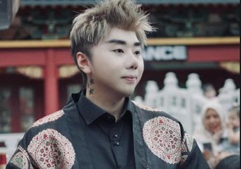 Ramalan&nbsp;2025, Roy Kiyoshi Sebut Bakal Ada Artis Berantem, Termasuk dengan Ibu Sendiri