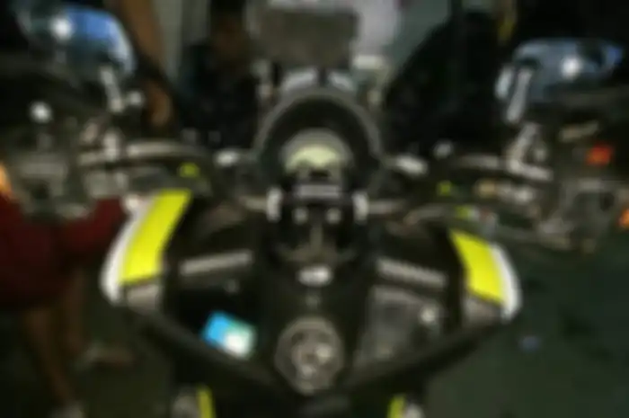 Yamaha NMAX pakai setang Honda Tiger.