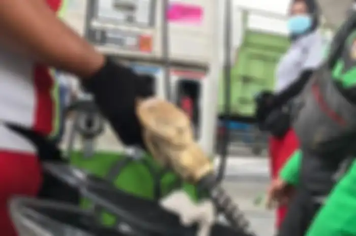 Beli bensin Pertalite pelat nomor harus terdaftar di aplikasi MyPertamina, jika memaksa nozzle tidak bisa digunakan.