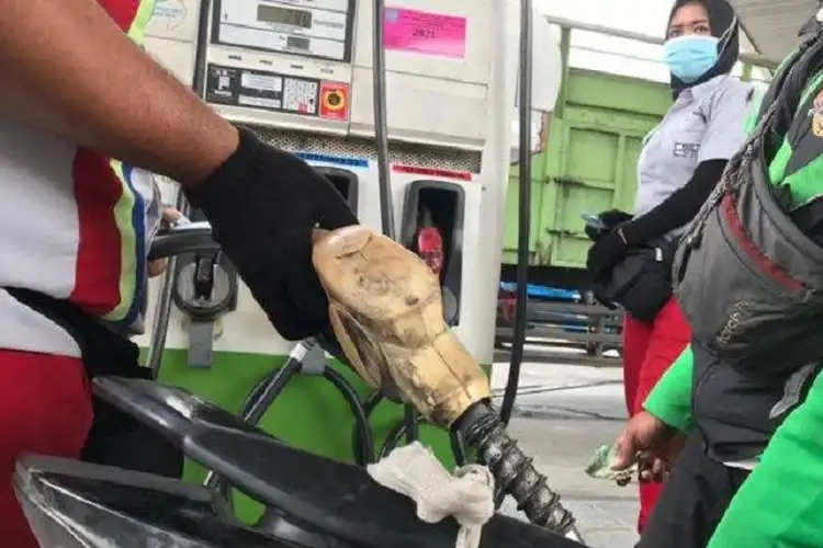 Nekat Isi Pertalite Tanpa Aplikasi MyPertamina Nozzle Tak Bisa Dipakai, Pelat Nomor Kendaraan Harus Terdaftar