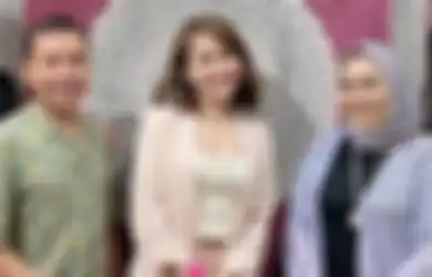 Bak Bumerang Buntut Penggrebekan Hingga Sebarkan Alamat Rumah Keluarga Hater, Orangtua Ayu Ting Ting Dikabarkan Bakal Dipolisikan KD, Umi Kulsum dan Ayah Rozak Ogah Tanggapi 
