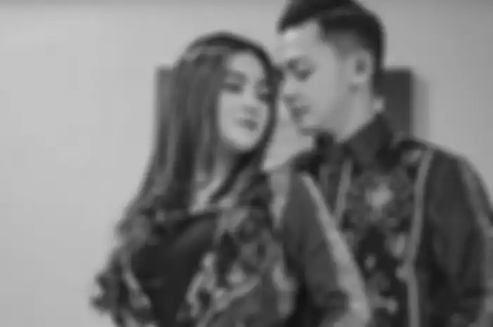 Nella Kharisma dan Dory Harsa