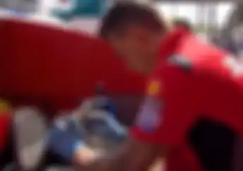 Video Mekanik Sibuk Nyuci Komponen Motor Jelang Balap MotoGP 2019, Baut Kusam Jadi Kinclong