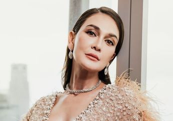 Pakai Dress Mini Rancangan Ivan Gunawan, Luna Maya Tampil Glamor di Event Internasional