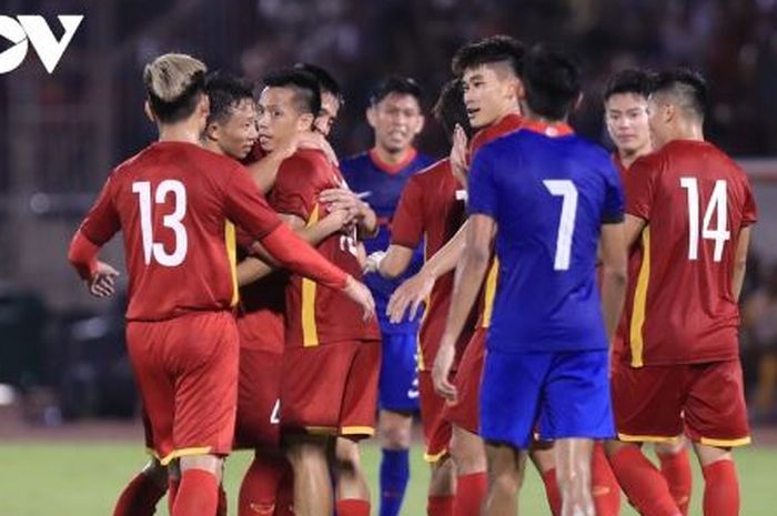 Laga Singapura Vs Vietnam di semifinal leg pertama ASEAN Cup 2024 dipindah karena konser, tiket dijual calo dengan harga selangit.