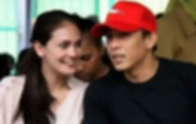 Luna Maya dan Ariel NOAH.