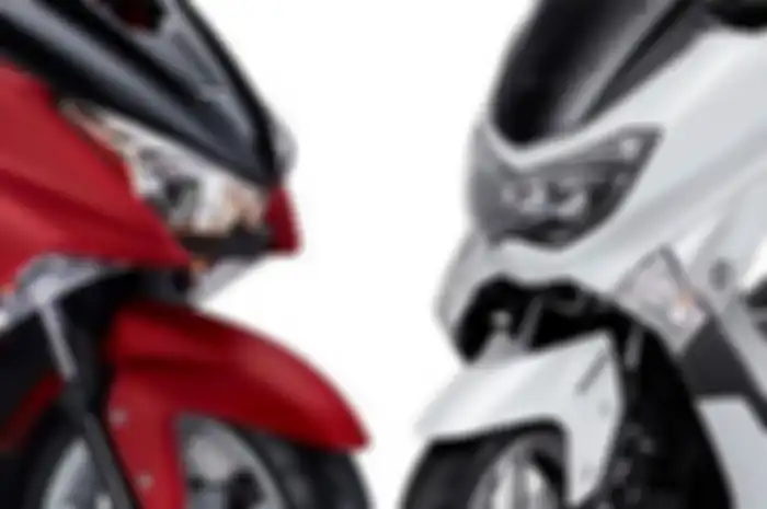 Yamaha NMAX (kanan), skutik paling laris di Indonesia.