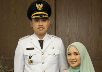 Selamat! Chacha Frederica dan Dico Ganinduto Kompak Wisuda S2 dengan Predikat Cumlaude di Undip, Intip Potretnya