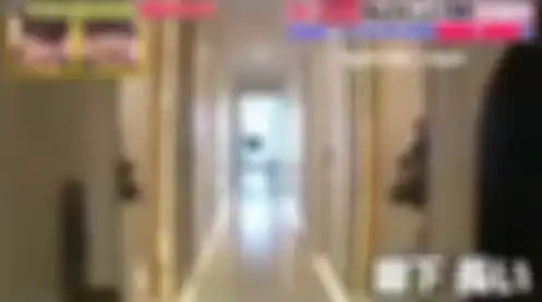 Penampakan lorong kediaman mewah Reino Barack di Jakarta.