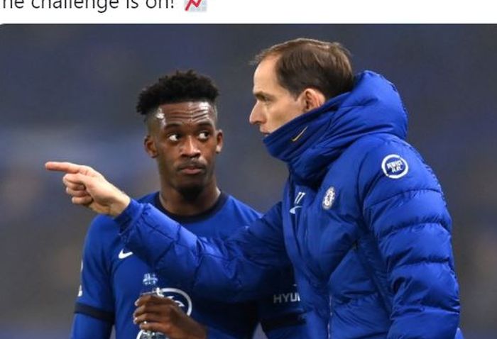 Pelatih Chelsea, Thomas Tuchel, berbicara kepada Callum Hudson-Odoi.