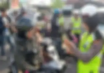 Catat Nih! Selama PSBB Pemotor Masih Nekat Bawa Boncengan Beda Alamat, Polisi Langsung Lakukan Ini
