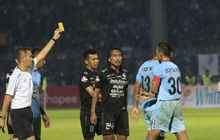 Pemain Persib Dilarang Kena Kartu Kuning, Denda Bayar Sendiri!