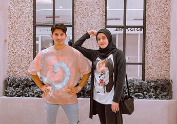 Kelewat Tajir Sampai Keluarganya Punya Kapal Pesiar hingga RS, Intip Mungilnya Rumah Artis Fairuz A Rafiq yang Minimalis dan Serba Putih