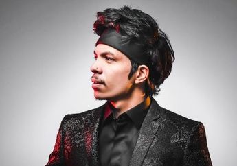 Super Mewah! Segera Gelar Pengajian dan Siraman Sebagai Rangkaian Acara Pernikahan, Atta Hailintar Bakal Kenakan Pakaian Berhiaskan Rajutan Benang Emas