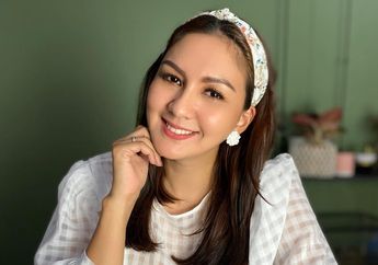 Hadir di Sebuah Acara Virtual, Donna Agnesia Tampil dengan Makeup Tipis Hingga Tuai Pujian Netizen: Adem Banget Liatnya!