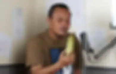 Sukses Kumpulkan Harta Kekayaan Senilai Rp 29 Miliar dari Melawak, Sule Ternyata Saat Masih Kecil Berjualan Jagung hingga Digrebek Polisi