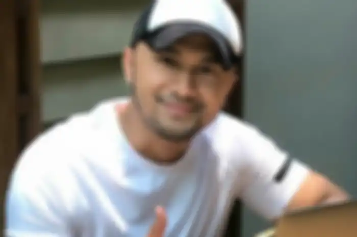 Hengky kurniawan izinkan rumah mewahnya menjadi tempat istirahat dokter dan tim medis