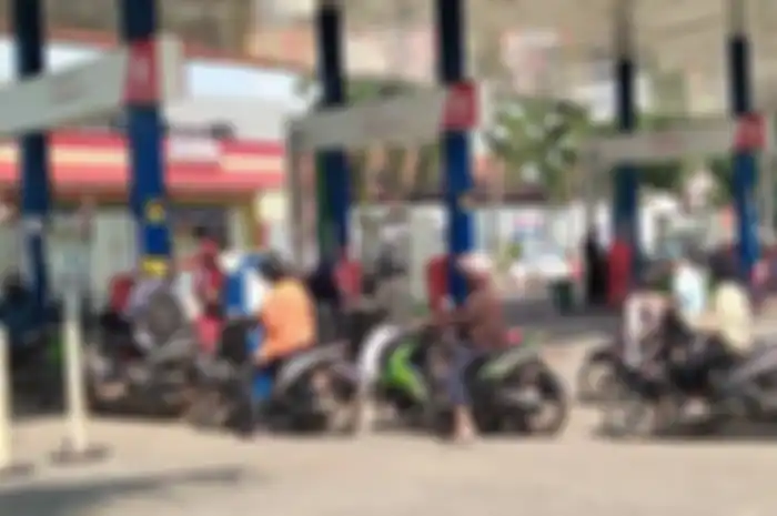 BBM Pertalite langka di Bogor, SPBU Pertamina prioritaskan untuk pemotor.