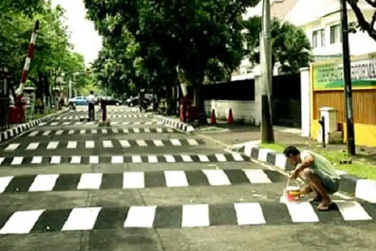 Ancaman Pasal Berlapis untuk Pembuat Polisi Tidur, Dendanya Mencapai Rp 24 Juta