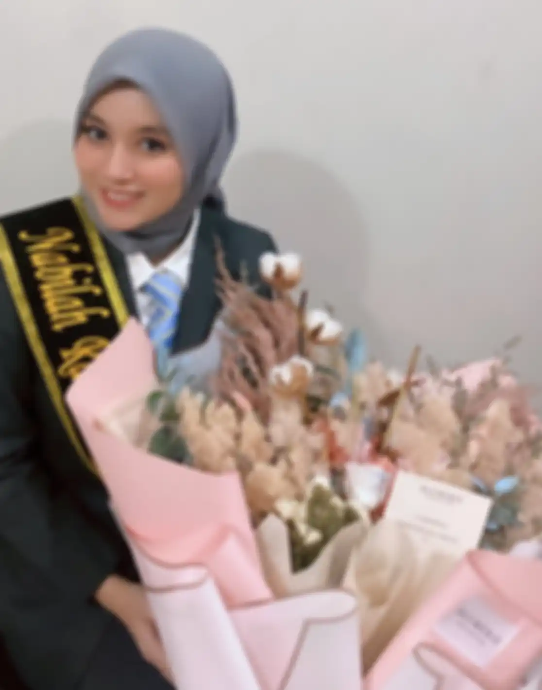 Nabilah selesai sidang skripsi