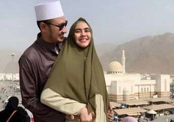 Bak Langit dan Bumi, Begini Adu Mewah Rumah Lama Vs Rumah Baru Habib Usman dan Kartika Putri, Sang Suami Sempat Tinggal di Hunian Sederhana di Gang Sempit