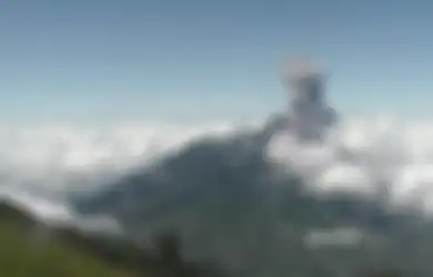Terekam Kamera Pengawas, Begini Video Detik-detik Letusan Gunung Merapi yang Menggetarkan, Tinggi Kolom Erupsi 6 Km 