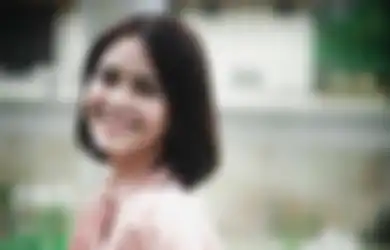Duduk Santai Pakai Kaus Lengan Panjang dan Celana Pendek, Harga Sandal Amanda Manopo Ini Bikin Syok, Netizen: Lagi Mikir Rasanya Pake Sandal 11 Juta