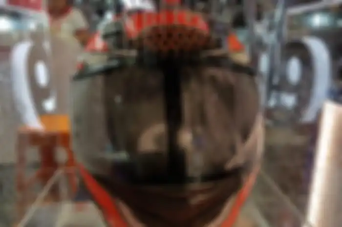 Visor helm jadi anti embun, pakai cairan khusus