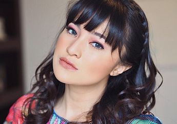 Seksi dan Modisnya Penampilan Marshanda Saat Liburan di Bali dengan Tas Branded Seharga Puluhan Juta Rupiah