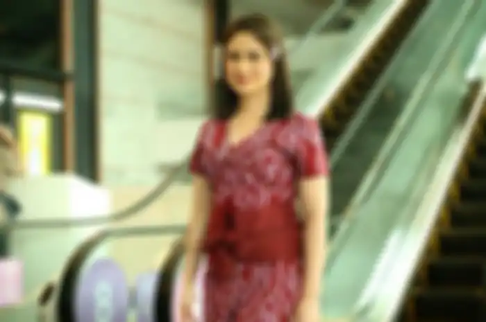 Ide outfit merah putih buat 17an di kantor