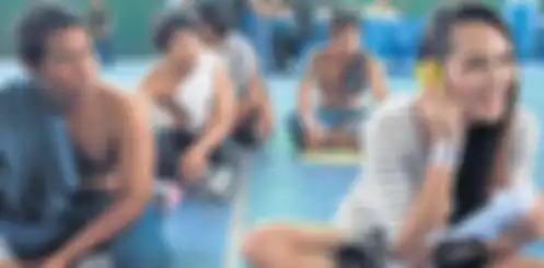 Para Ladyboy saat menjalani wajib militer di Thailand