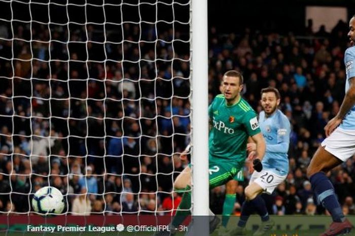 Winger Manchester City, mencetak gol dalam laga pekan ke-30 Liga Inggris melawan Watford di Stadion Etihad, Sabtu (9/3/2019).