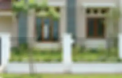 Tampak Lebih Ciamik, Siasati Tanaman Rambat di Pagar dengan Cara Ini!