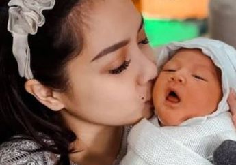 Punya Mata Panda Gegara Tak Bisa Tidur Urus Rayyanza yang Terbangun di Tengah Malam, Nagita Slavina Ungkap Ternyata Begini Kelakuan Raffi Ahmad Terhadap Putra Keduanya