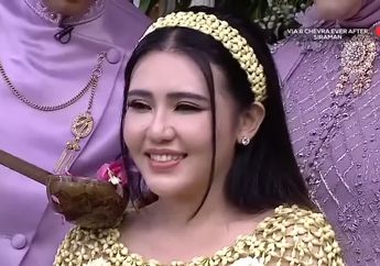 Mantap Dipersunting Chevra Yolandi, Prosesi Siraman Via Vallen Berlangsung Hangat dan Khidmat, Pelantun 'Sayang' Girang Dipangku sang Ayah