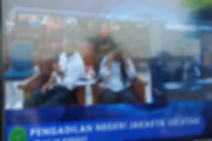 Orangtua Brigadir J, Samuel Hutabarat dan Rosti Simanjuntak di Pengadilan Negeri Jakarta Selatan, Selasa (1/11/2022).