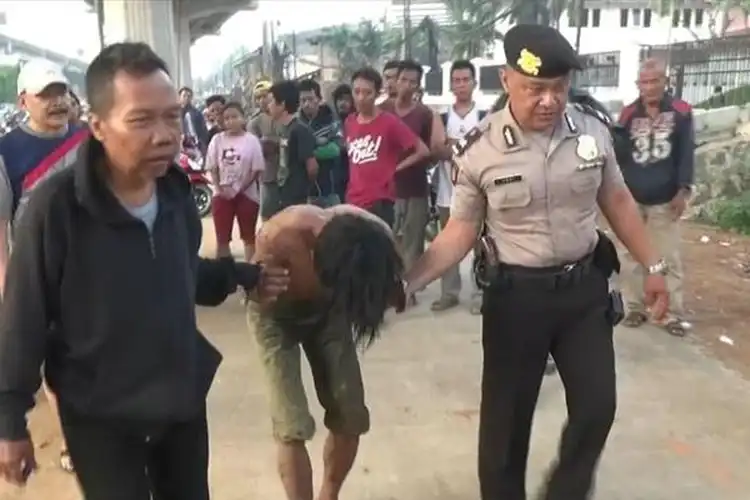 Waspada Modus Baru Maling Motor, Karir Pemulung Palsu Berakhir Babak Belur di Tangan Warga