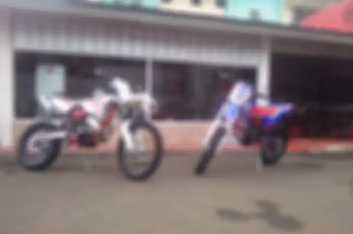 Dua motor trail Beta Motorcycle sama-sama mengusung mesin 300 cc.