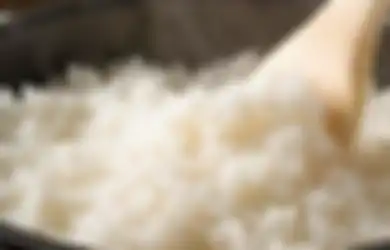 Sukses Turunkan Berat Badan Secara Efektif, Kuncinya Cuma Tambahkan Bahan Ini Saat Masak Nasi