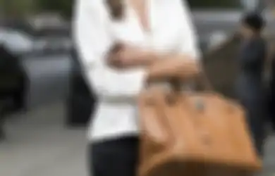 Stop Lakukan! 5 Kesalahan Fashion Ini Bikin Kita Terlihat Makin Tua!