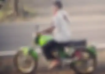 Modifikasi Unik, Saat Honda CB Berubah Jadi 'Avanza' Bukan Kenceng Malah Bikin Ngakak