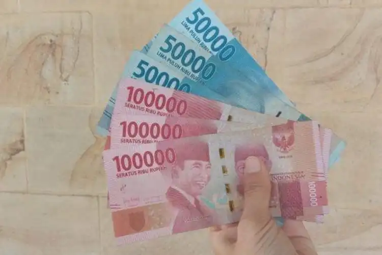 Cek Link Ini Bantuan Rp 1 Juta Untuk Siswa SMA Cair, Uang Bensin Aman